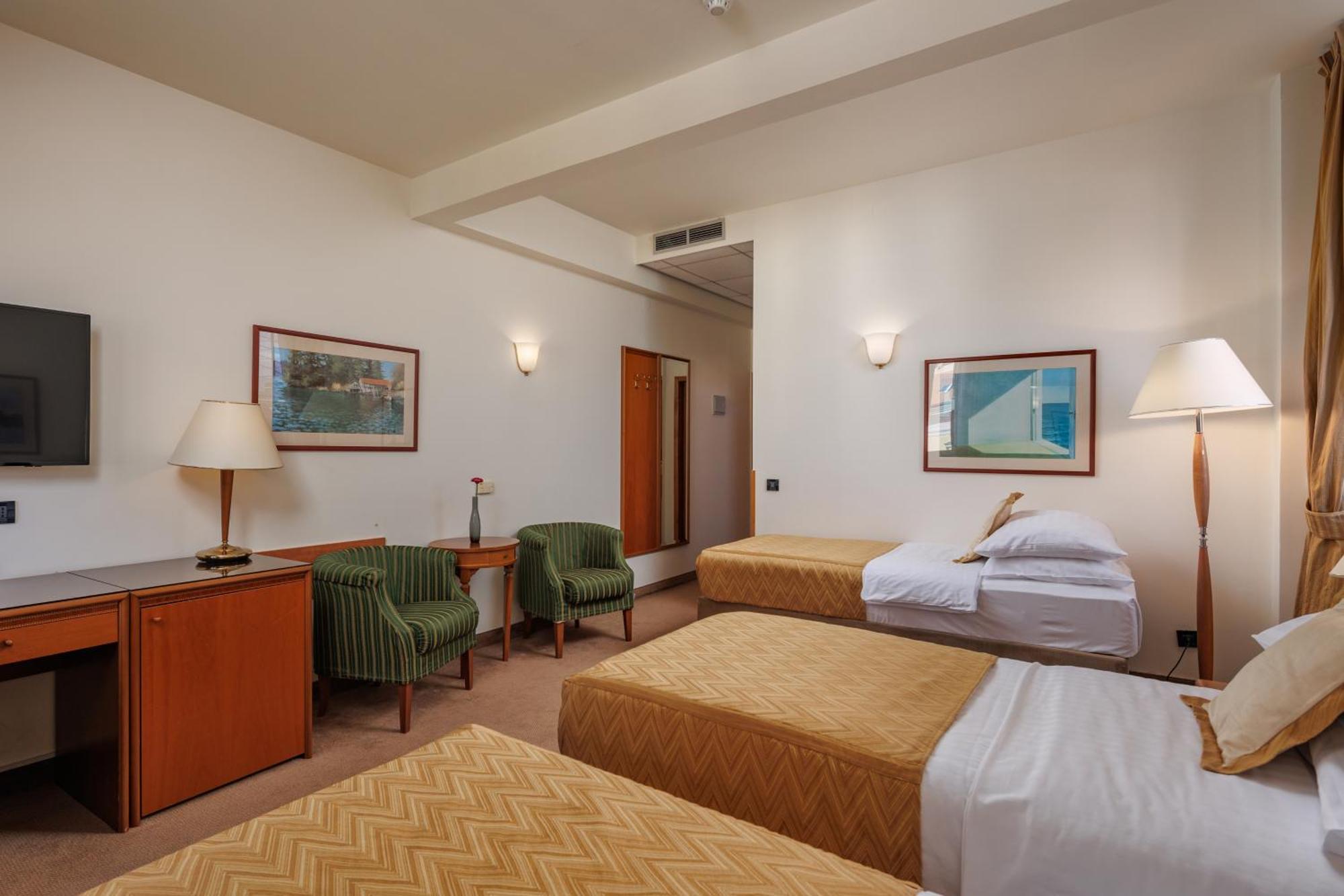 Grand Hotel Bonavia Rijeka Ngoại thất bức ảnh