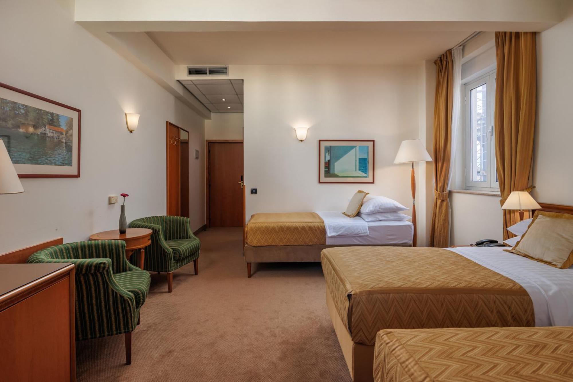 Grand Hotel Bonavia Rijeka Phòng bức ảnh