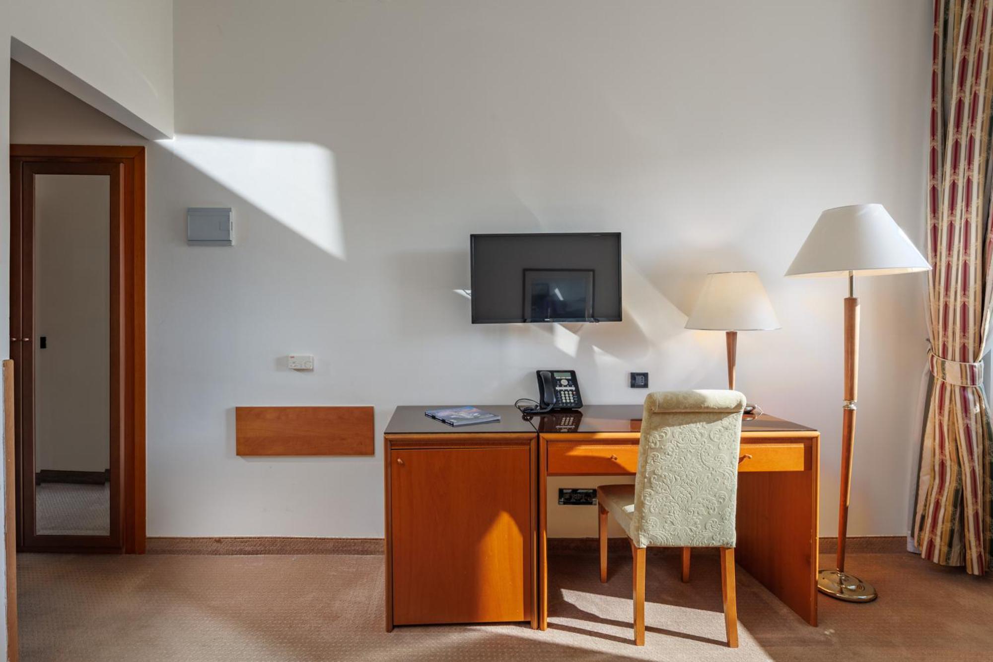 Grand Hotel Bonavia Rijeka Ngoại thất bức ảnh