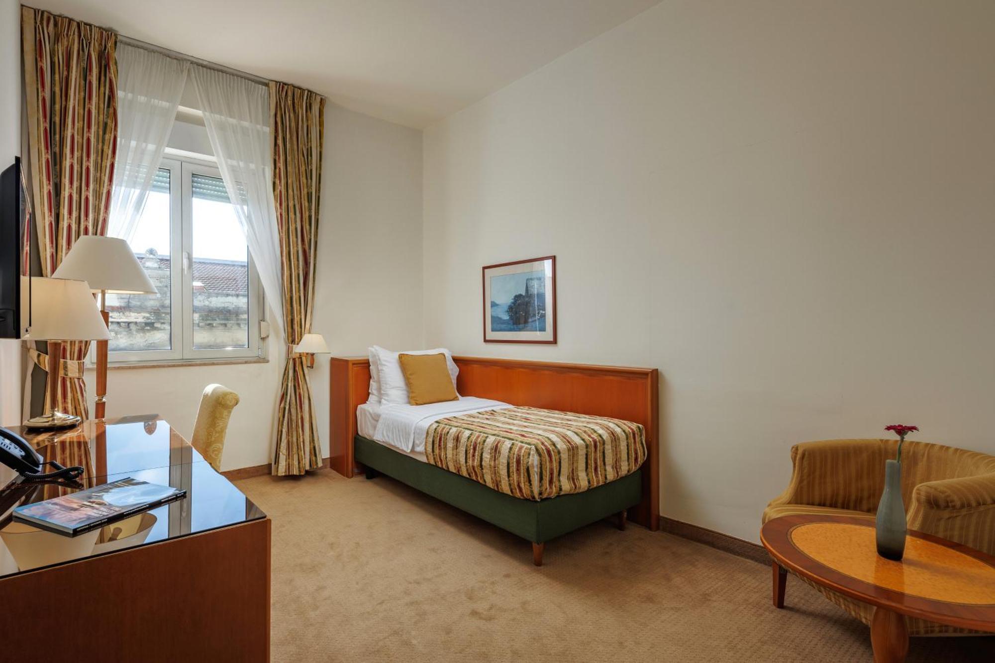 Grand Hotel Bonavia Rijeka Ngoại thất bức ảnh
